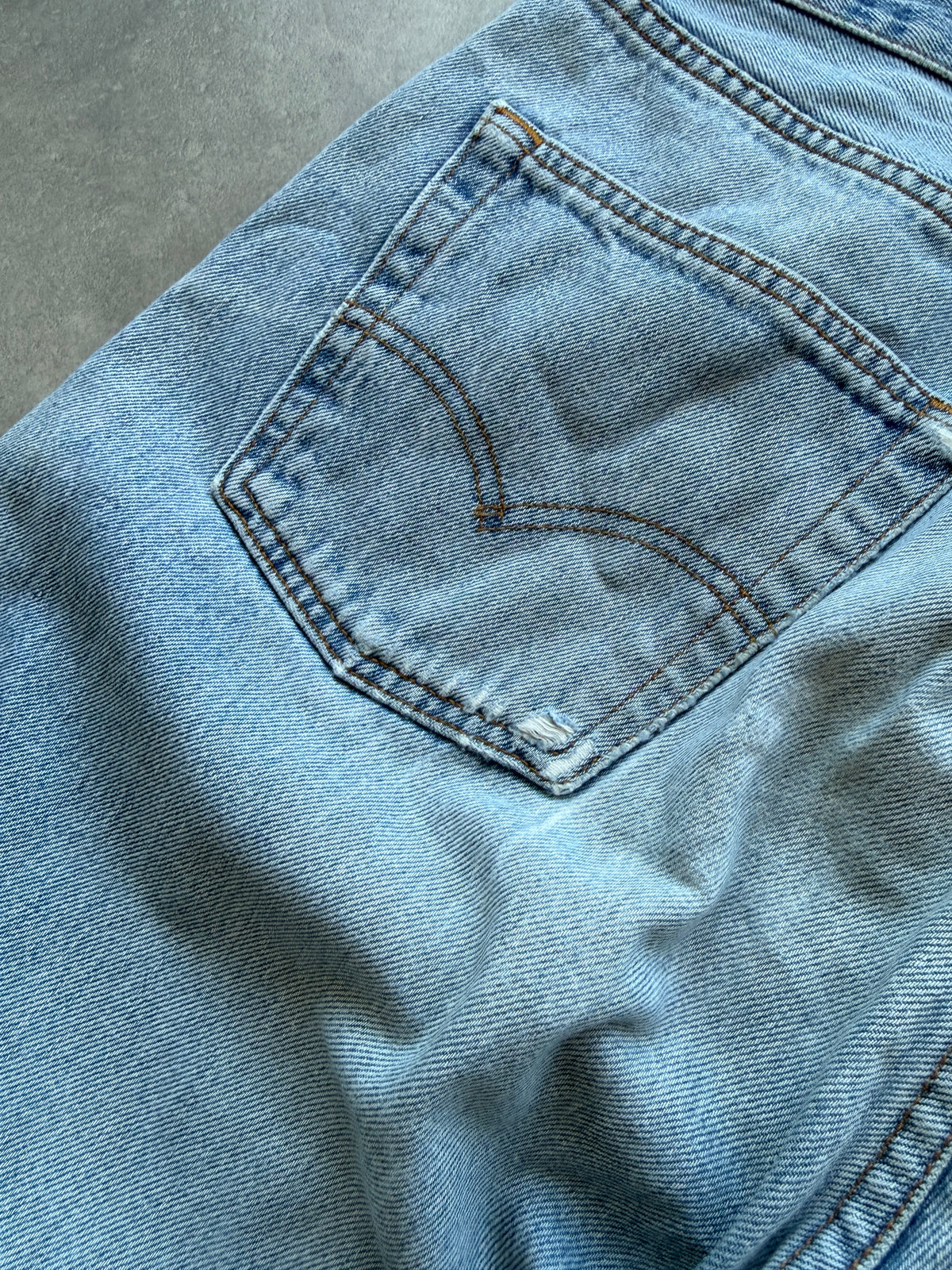 Levis 501 vintage muške farmerke (33x32)