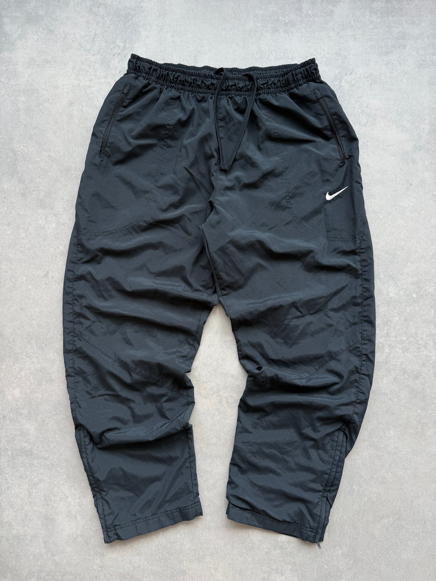 Nike muška crna šuškava baggy trenerka (XL)