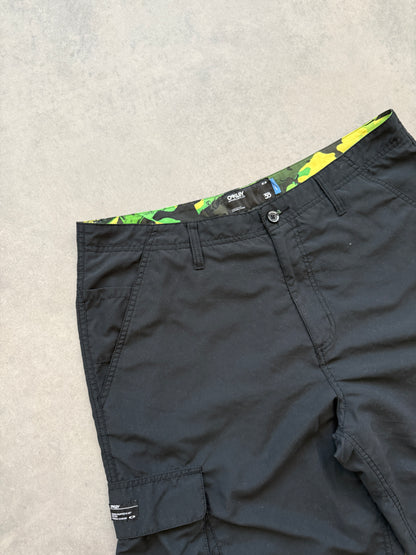 Oakley muški crni lagani cargo šorc (XL)
