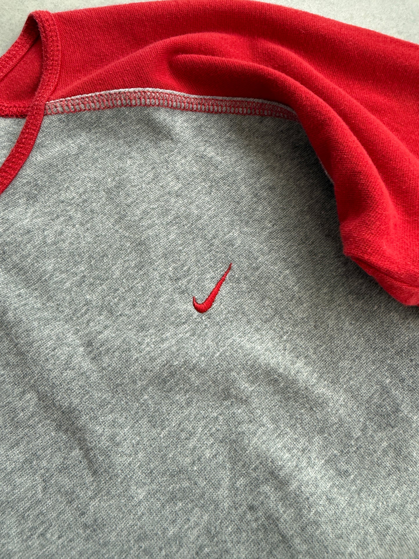 Nike 2000s ženska majica (M)