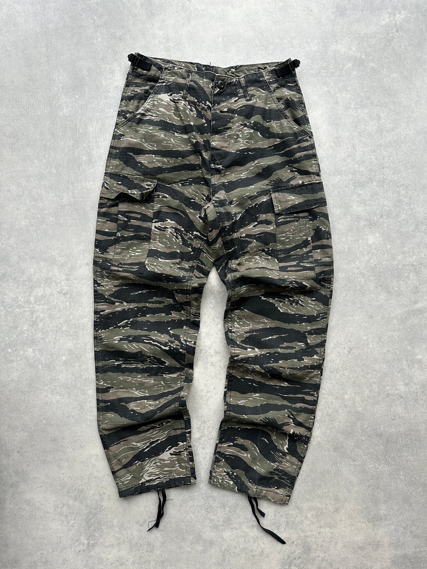 Unbranded muške vojne cargo hlace (S)