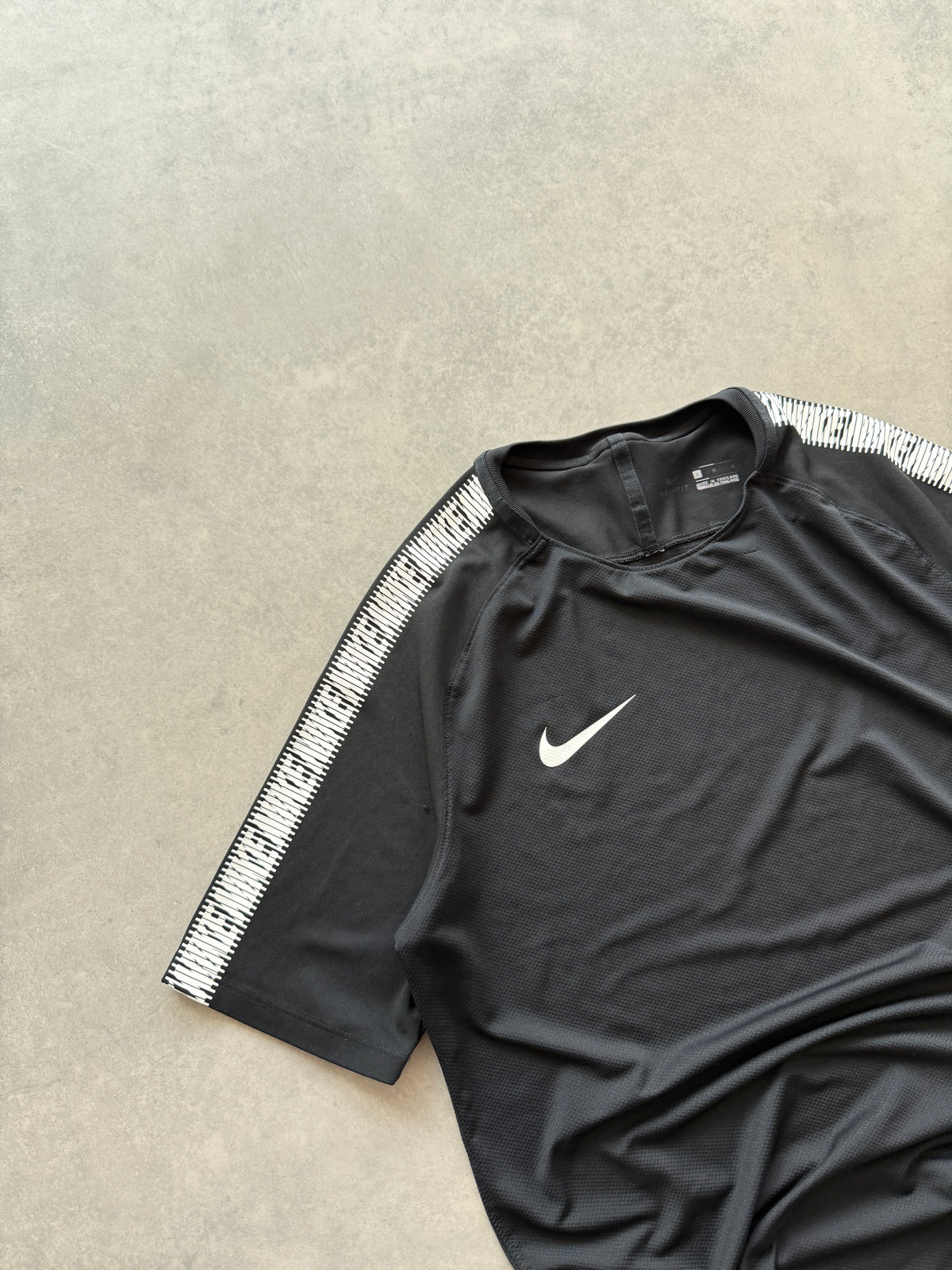 Nike muška crna sportska majica (L)
