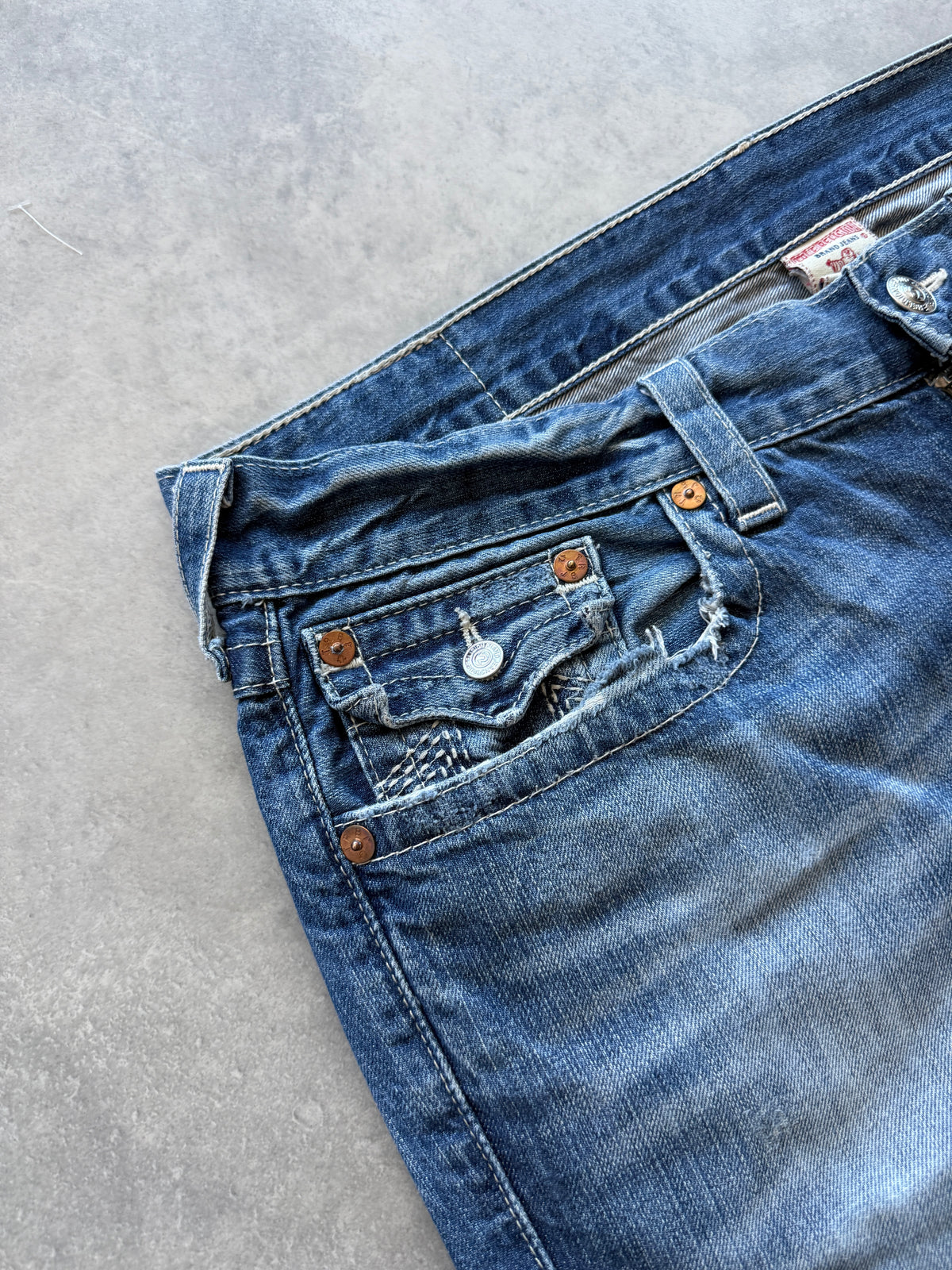True Religion muške baggy farmerke (38)