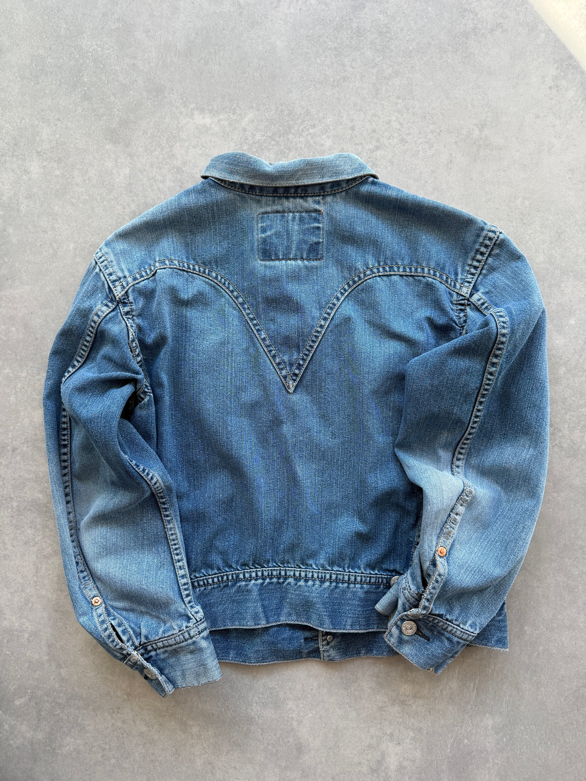 Levis vintage muška distressed cropped fit teksas jakna (L)