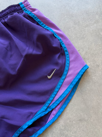 Nike ženski sportski šorc (S)