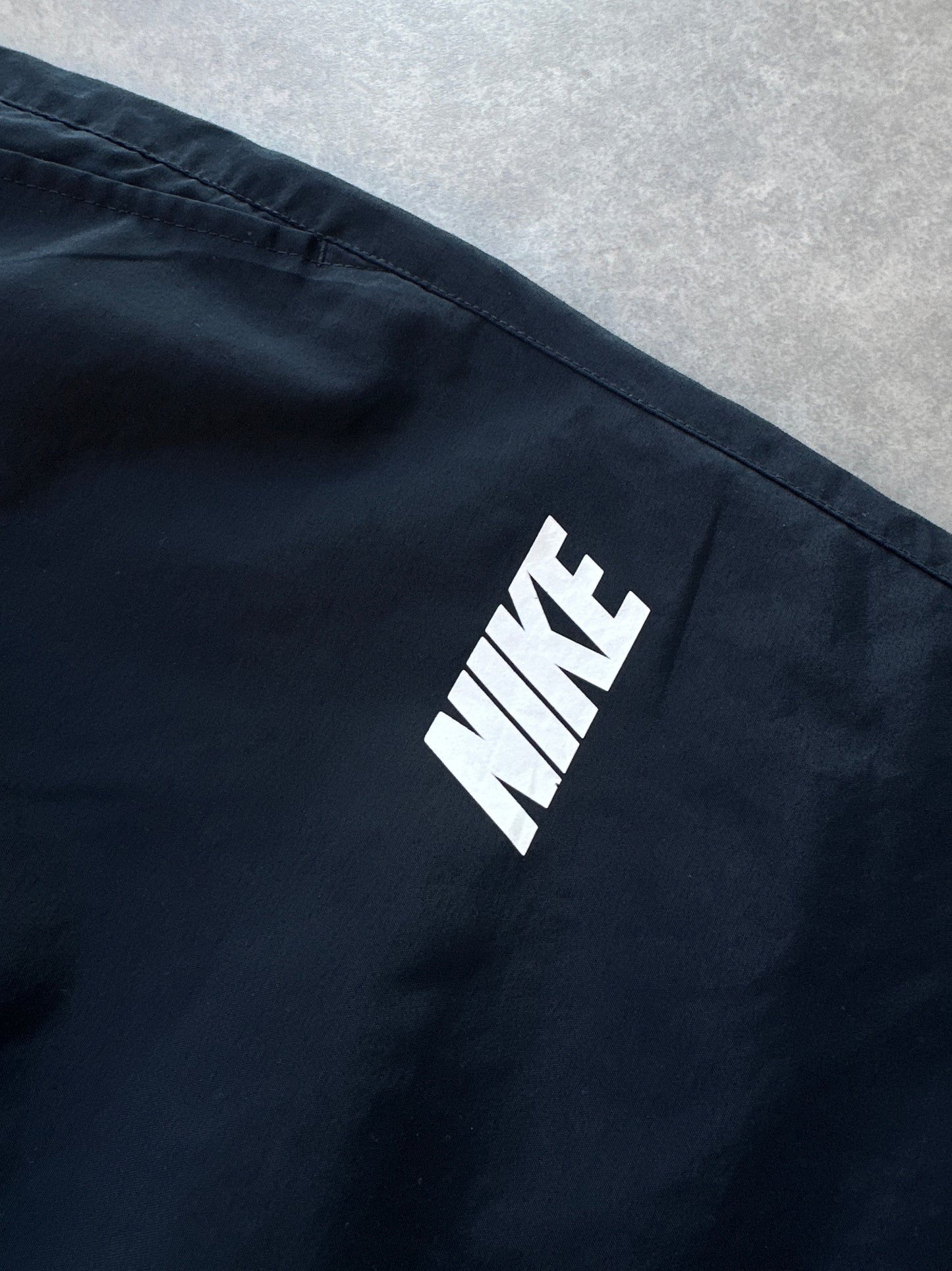 Nike muška navy plava šuškava trenerka (M)