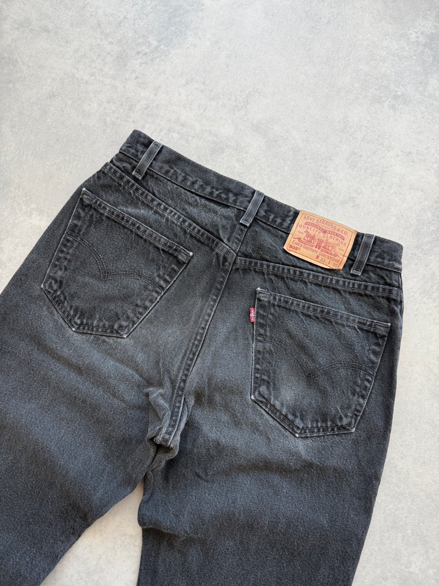 Levis 505 vintage 90s muške crne farmerke (33x30)