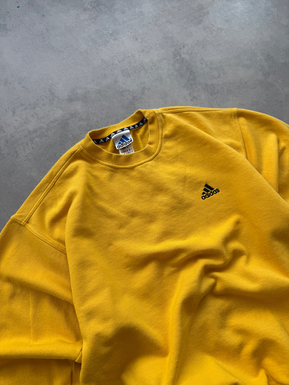 Adidas muška vintage oversized dukserica (M)
