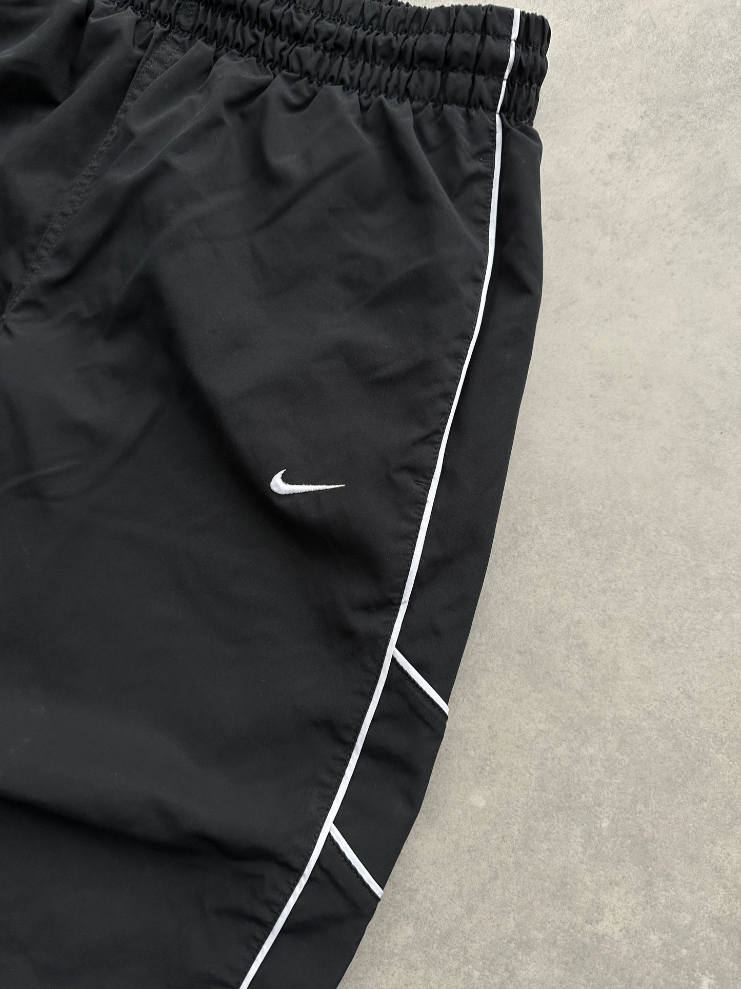 Nike muška crna baggy trenerka (M)