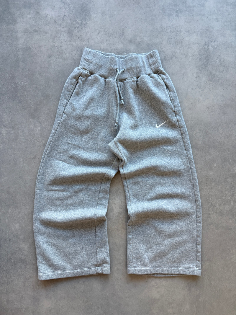 Nike ženski 3/4 sivi šorc (XS)