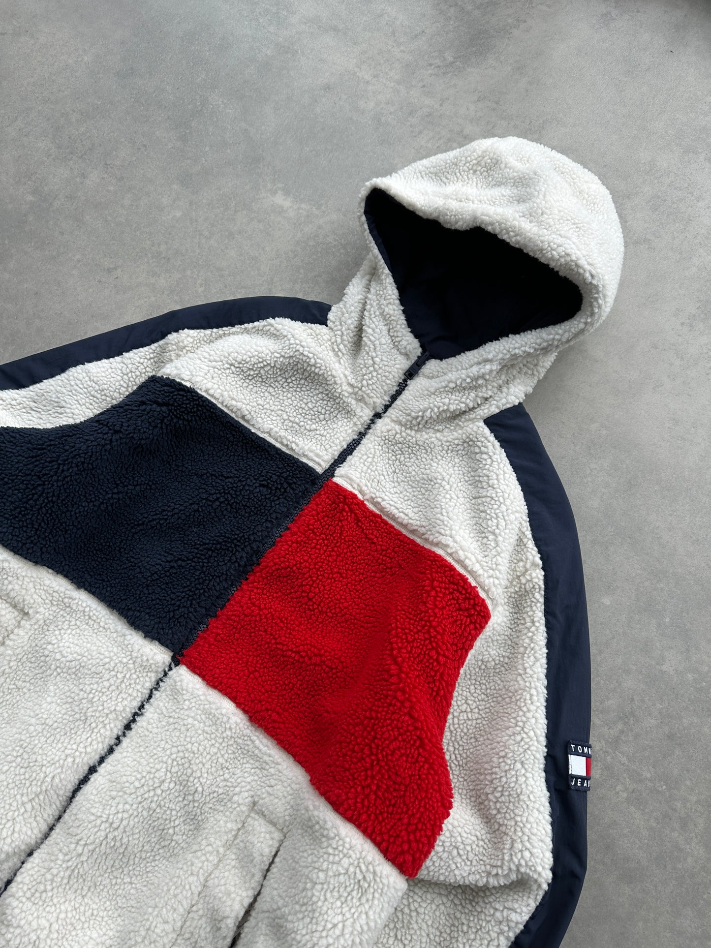 Tommy Jeans muška zimska jakna sa 2 lica (L)