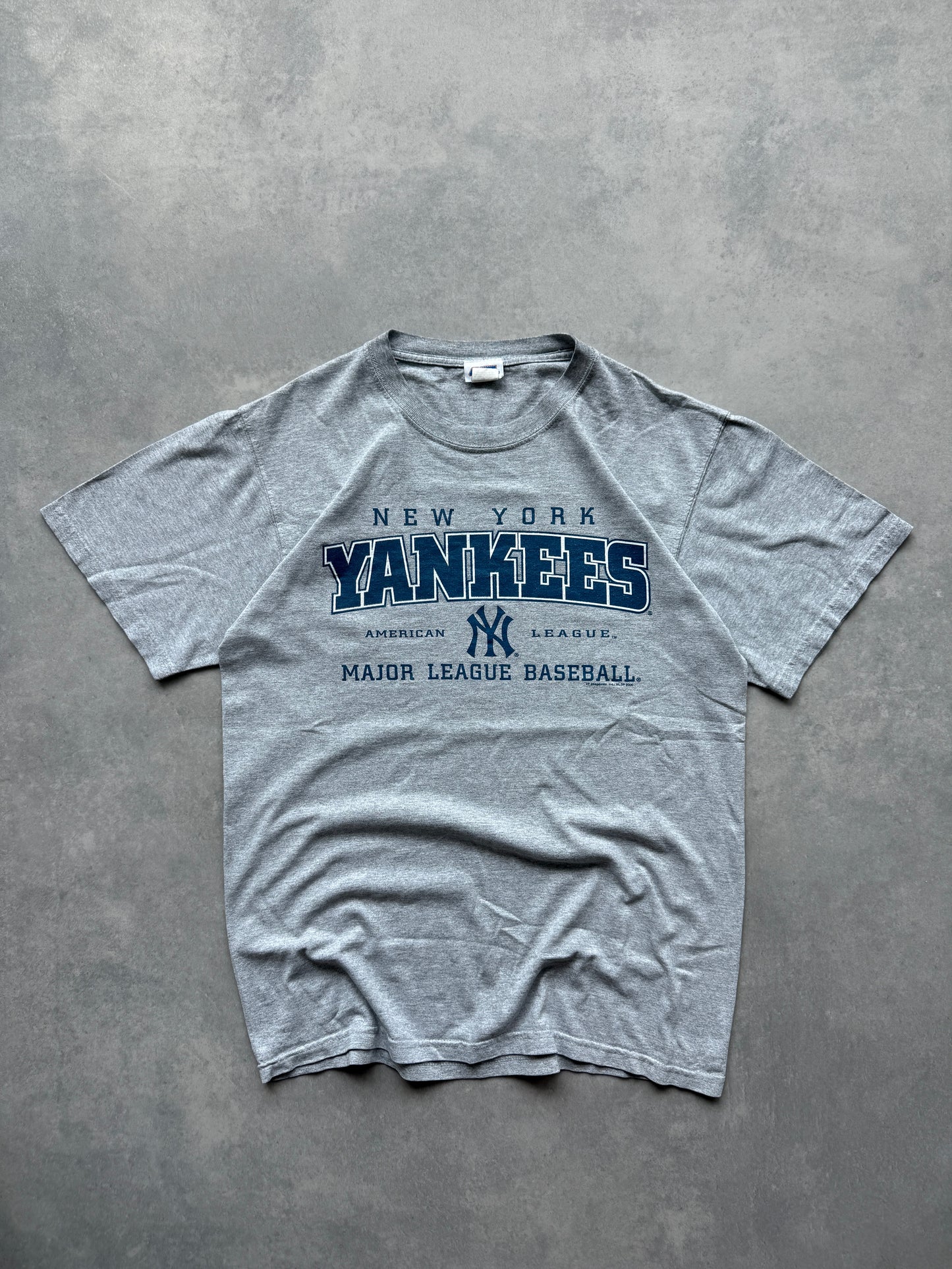 New York Yankees 2000s muška siva majica (M)