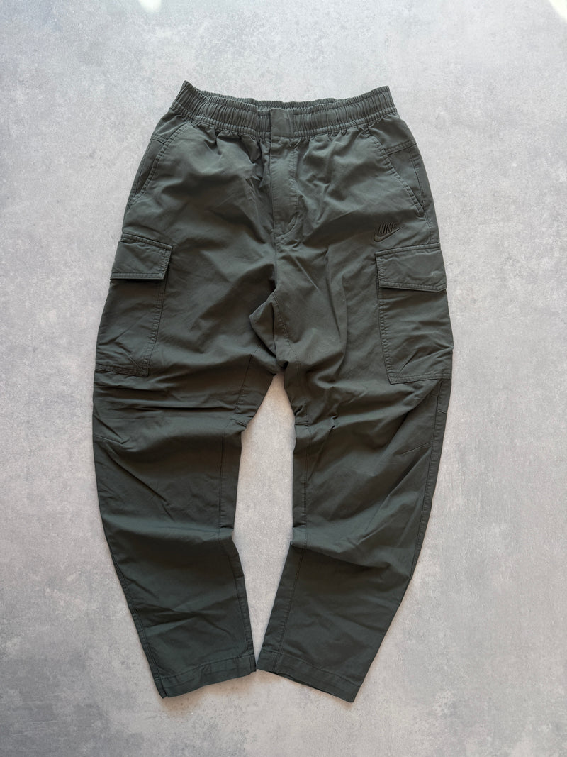 Nike muške zelene cargo hlace (M)