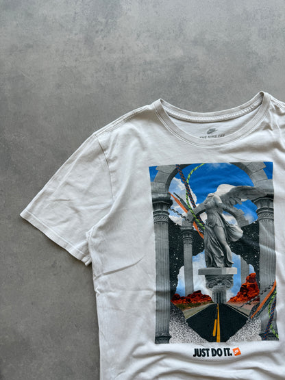 Nike muška bijela slim fit majica (L)