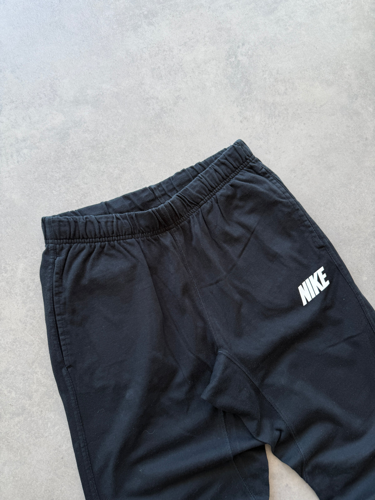 Nike muška basic crna trenerka (S)