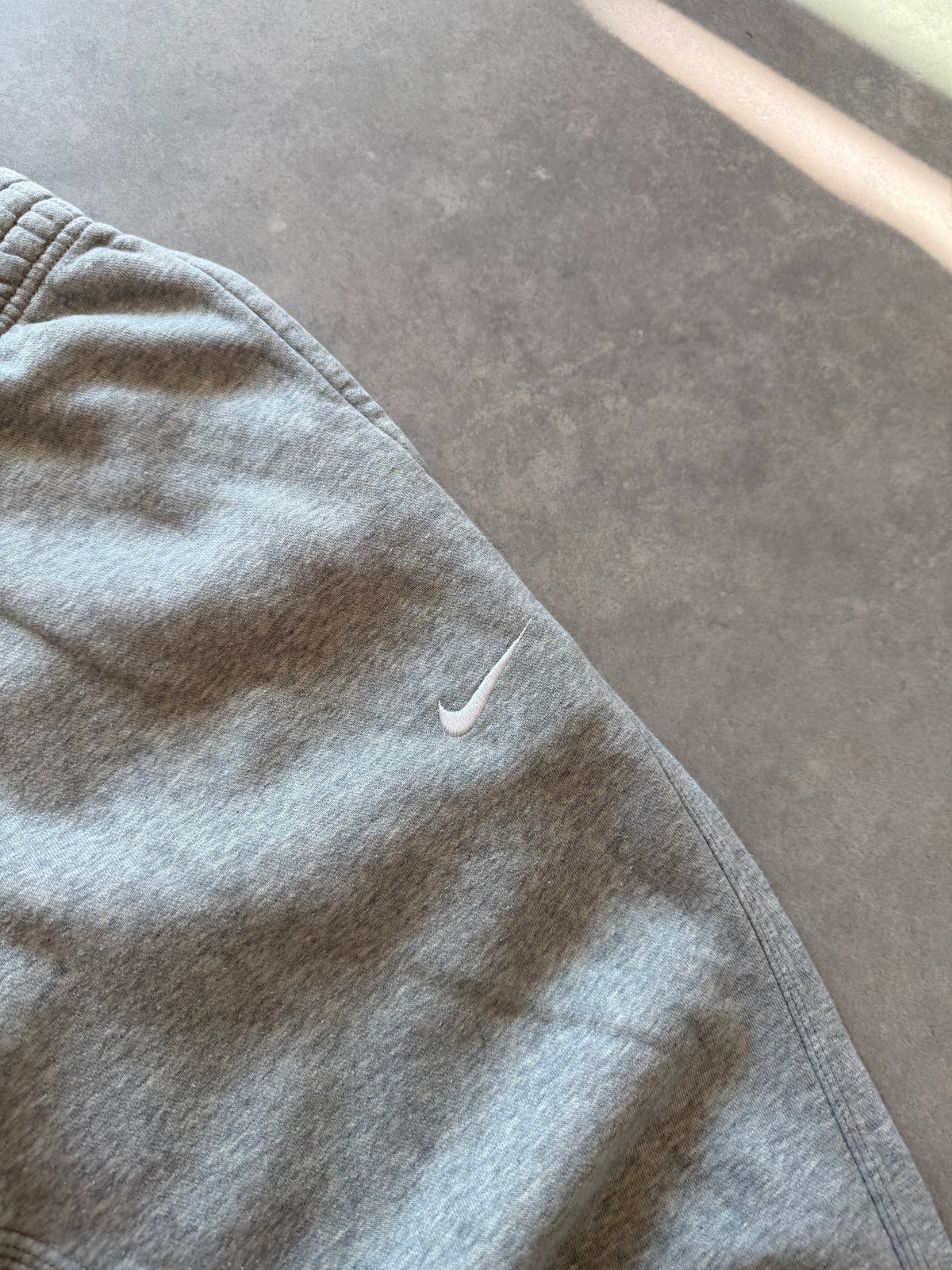Nike muška basic siva trenerka (L)