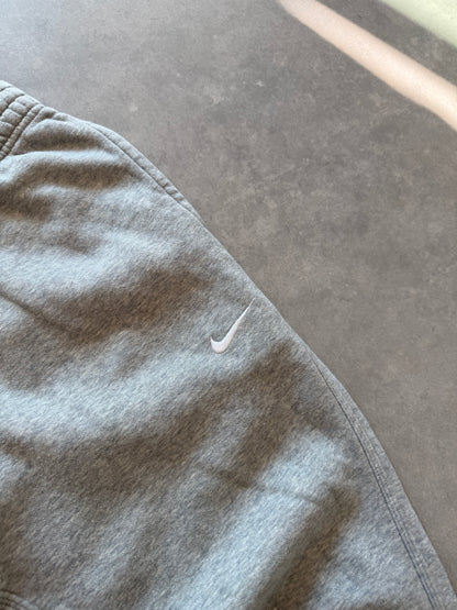 Nike muška basic siva trenerka (L)
