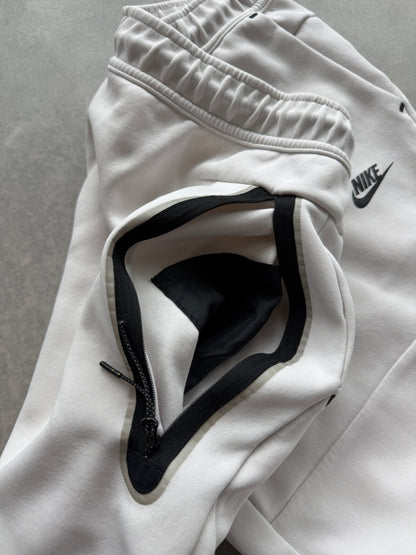 Nike Tech Fleece muška bijela trenerka (L)