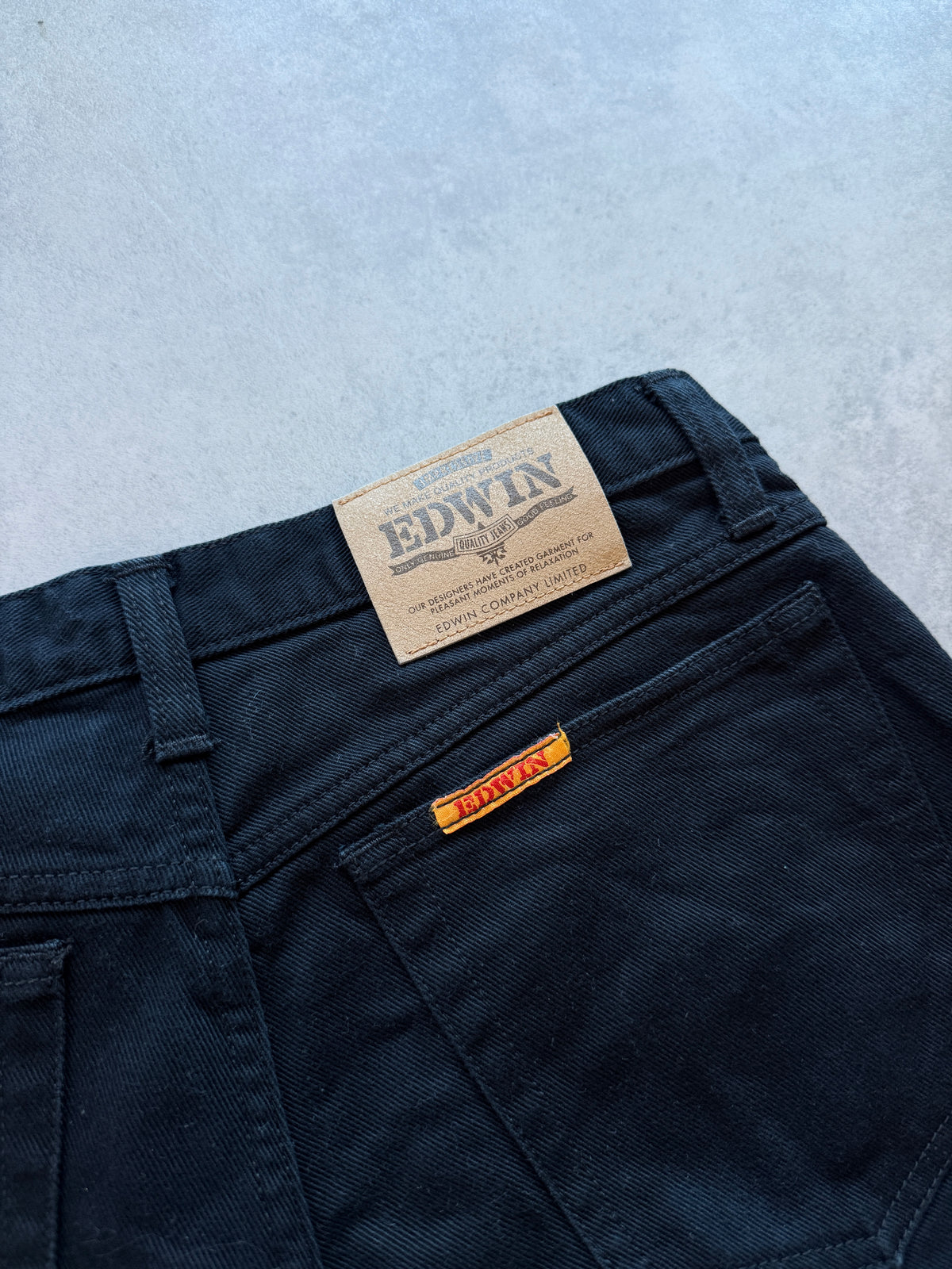 Edwin Jeans vintage muške crne farmerke (33x32)