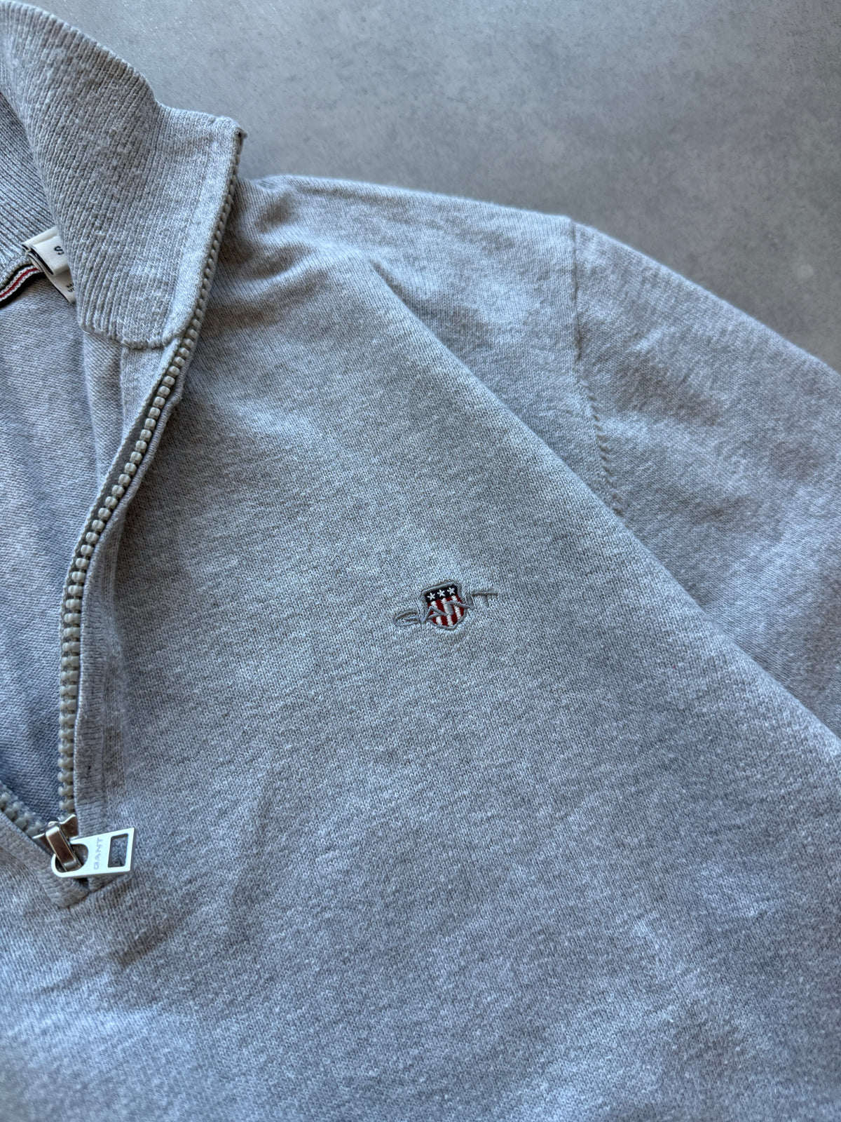 Gant muški 1/4 zip sivi džemper (S)