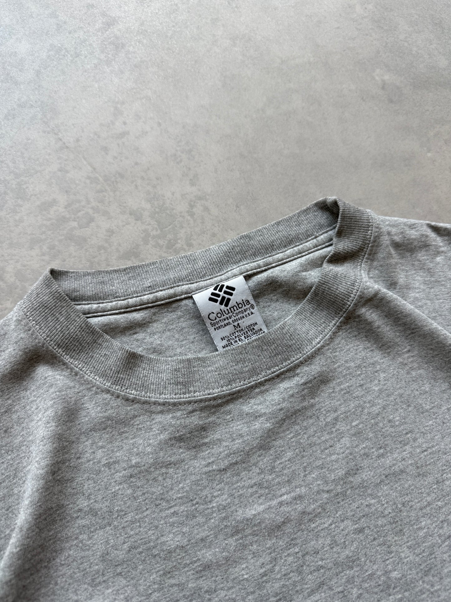 Columbia vintage 90s muška basic siva majica (M)