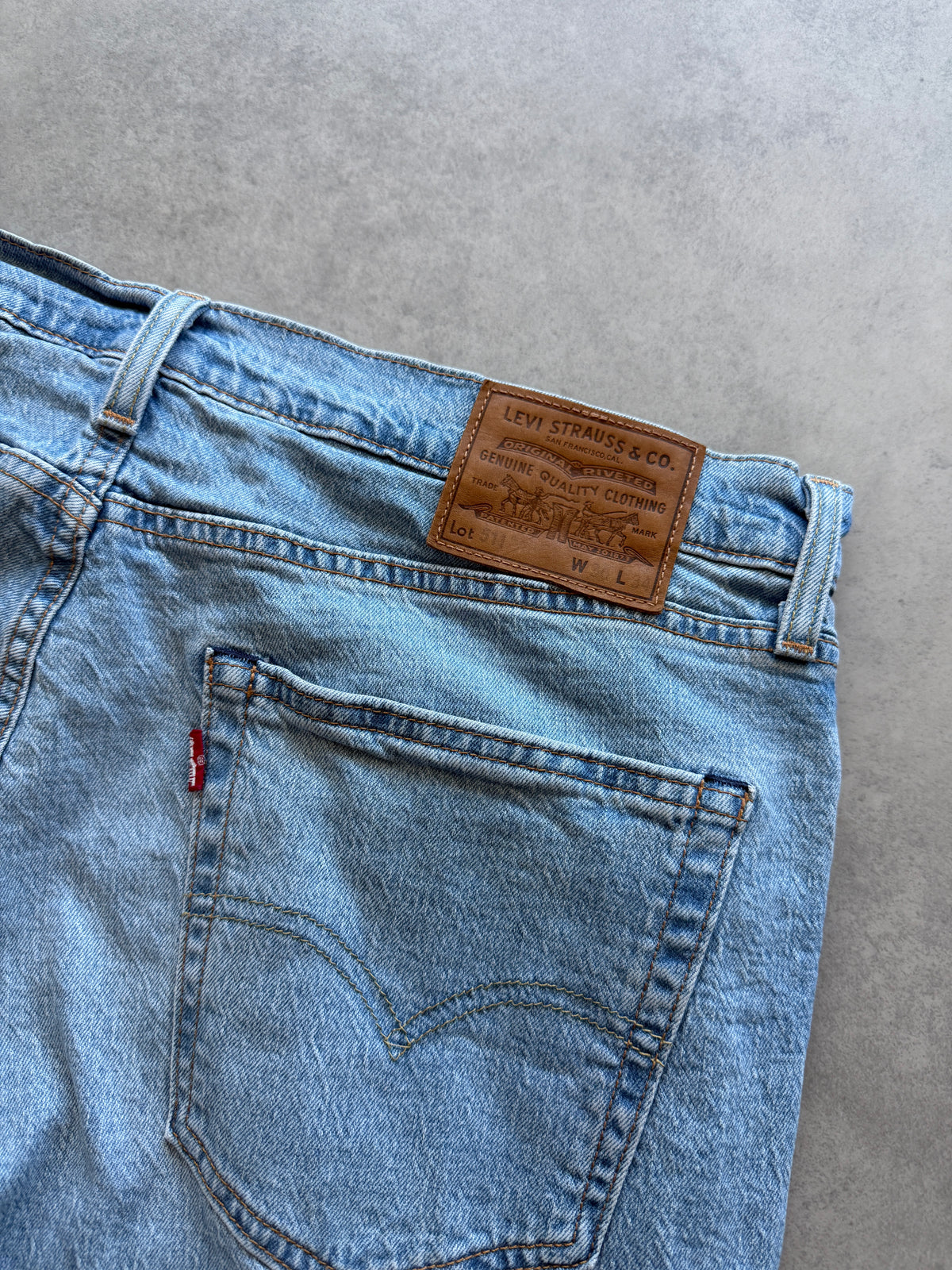 Levis 511 muške svijetlo plave slim fit farmerke (36x34)