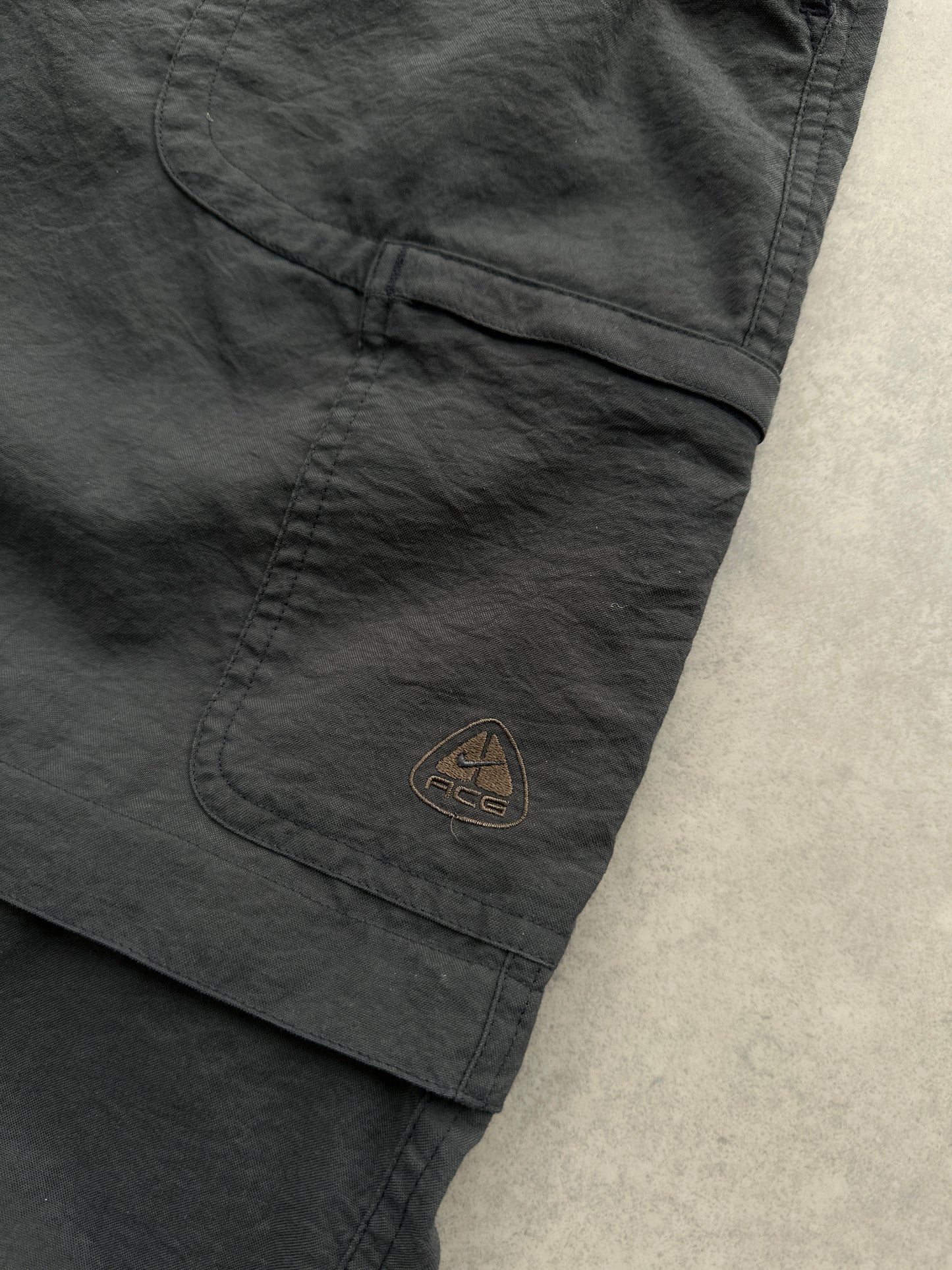 Nike ACG 2000s muške 2u1 planinarske hlace (M)