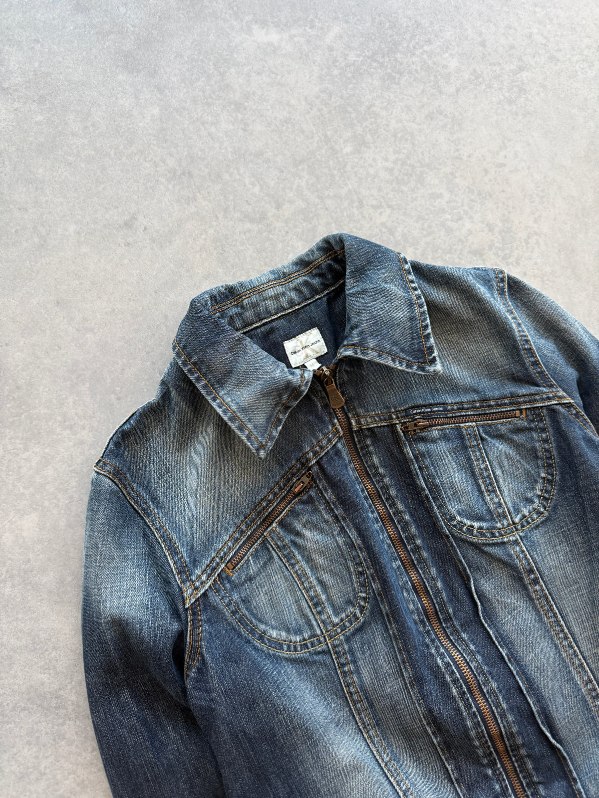 Calvin Klein Y2K ženska slim fit teksas jakna (M)