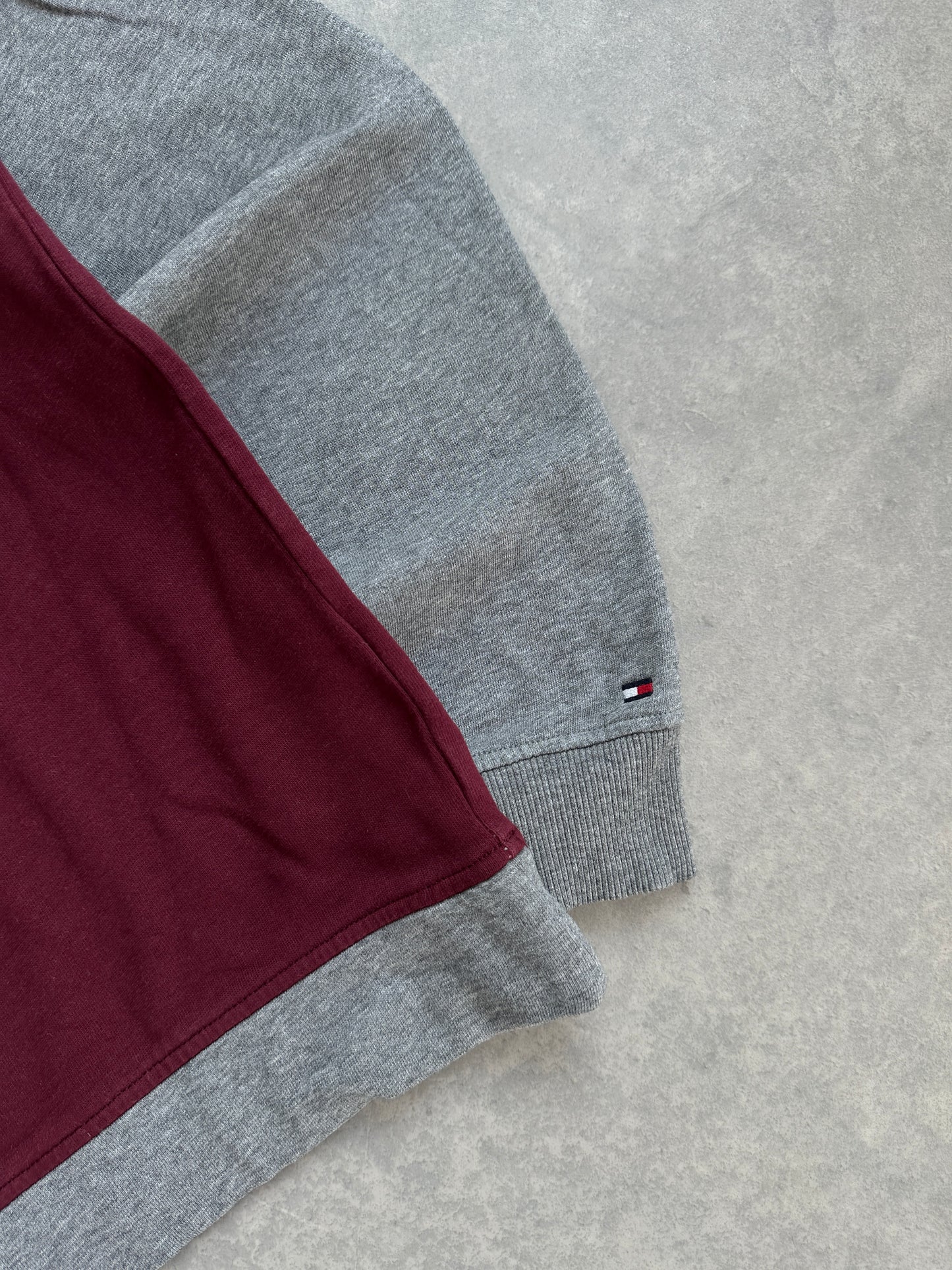 Tommy Hilfiger muška bordo dukserica (S)