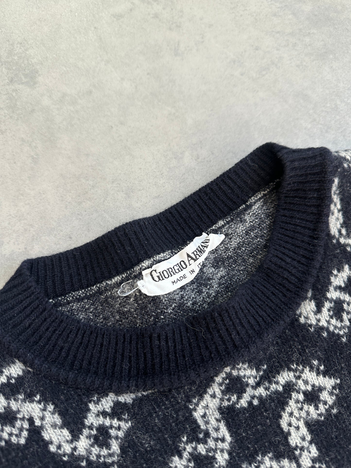 Giorgio Armani vintage 90s muški vuneni džemper (M)