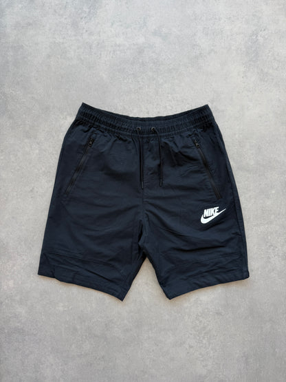 Nike muški basic crni šuškavi šorc (S)