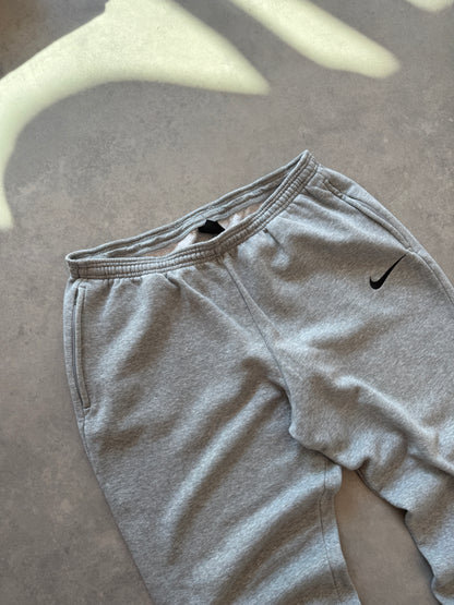 Nike muška basic siva trenerka (XL)
