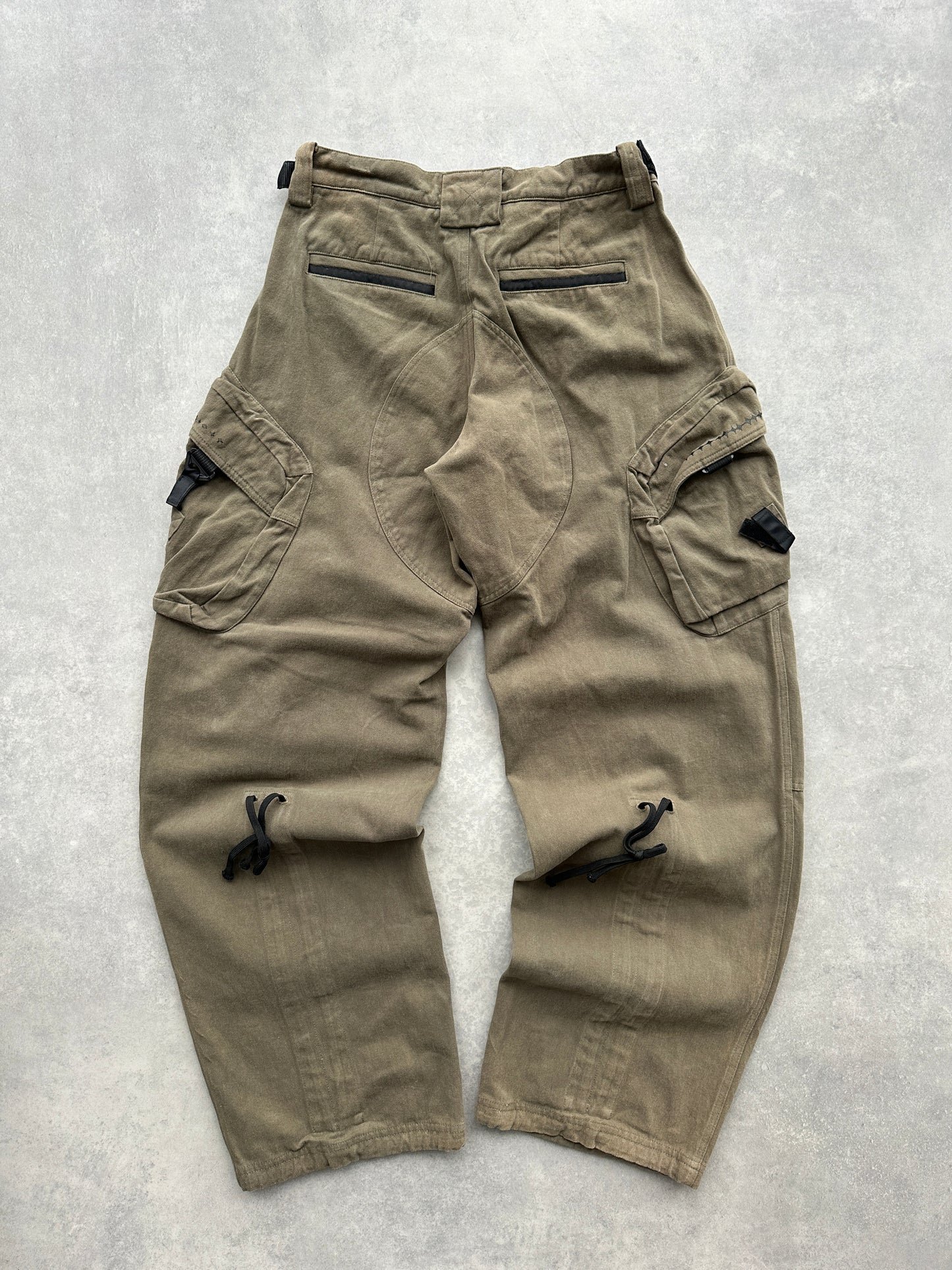 Hyein Seo ženske baggy cargo hlace (M)