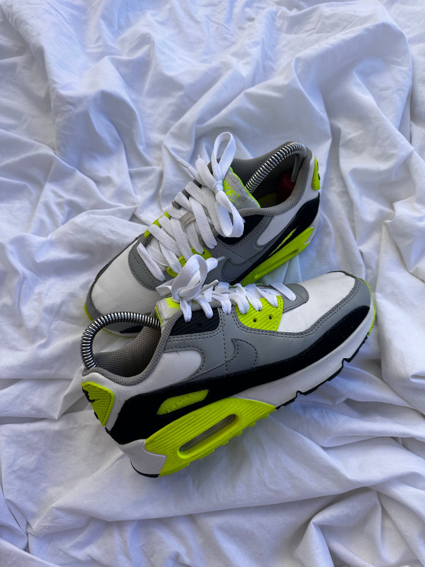 Nike Air Max 90 Volt ženske patike (36)