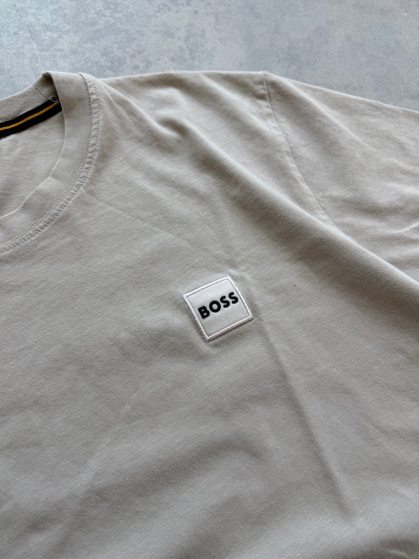 Hugo Boss muška bež majica (XXL)