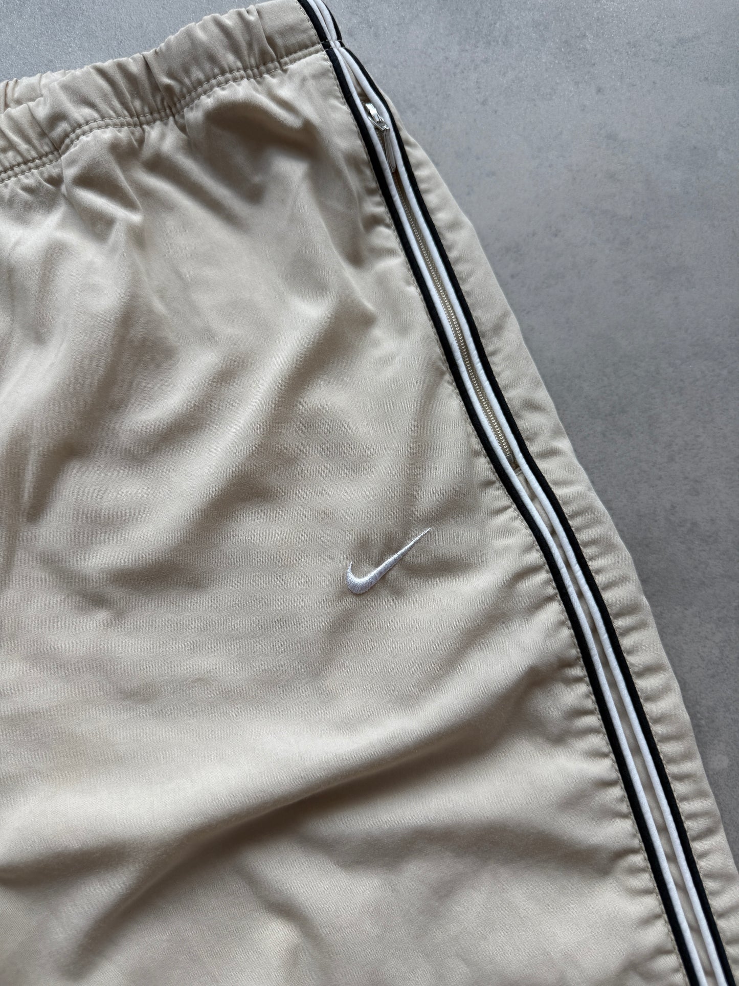 Nike 2000s ženska baggy šuškava trenekra (M)