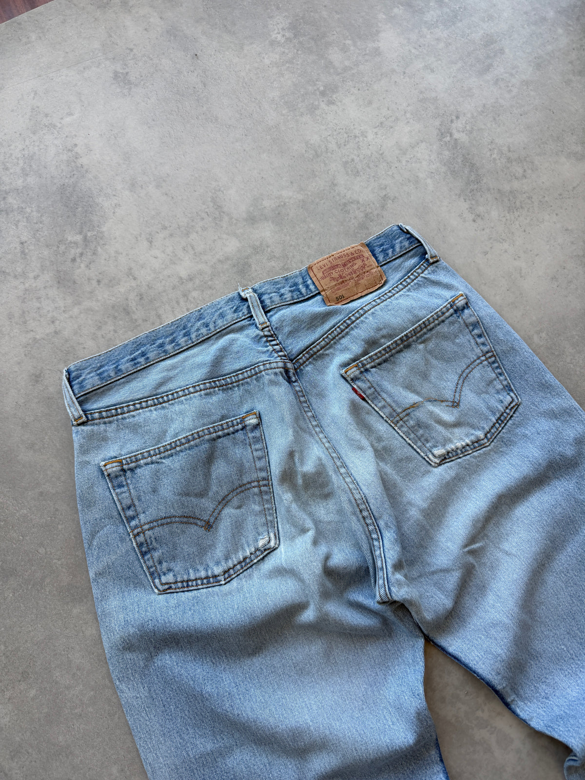 Levis 501 vintage muške farmerke (33x32)