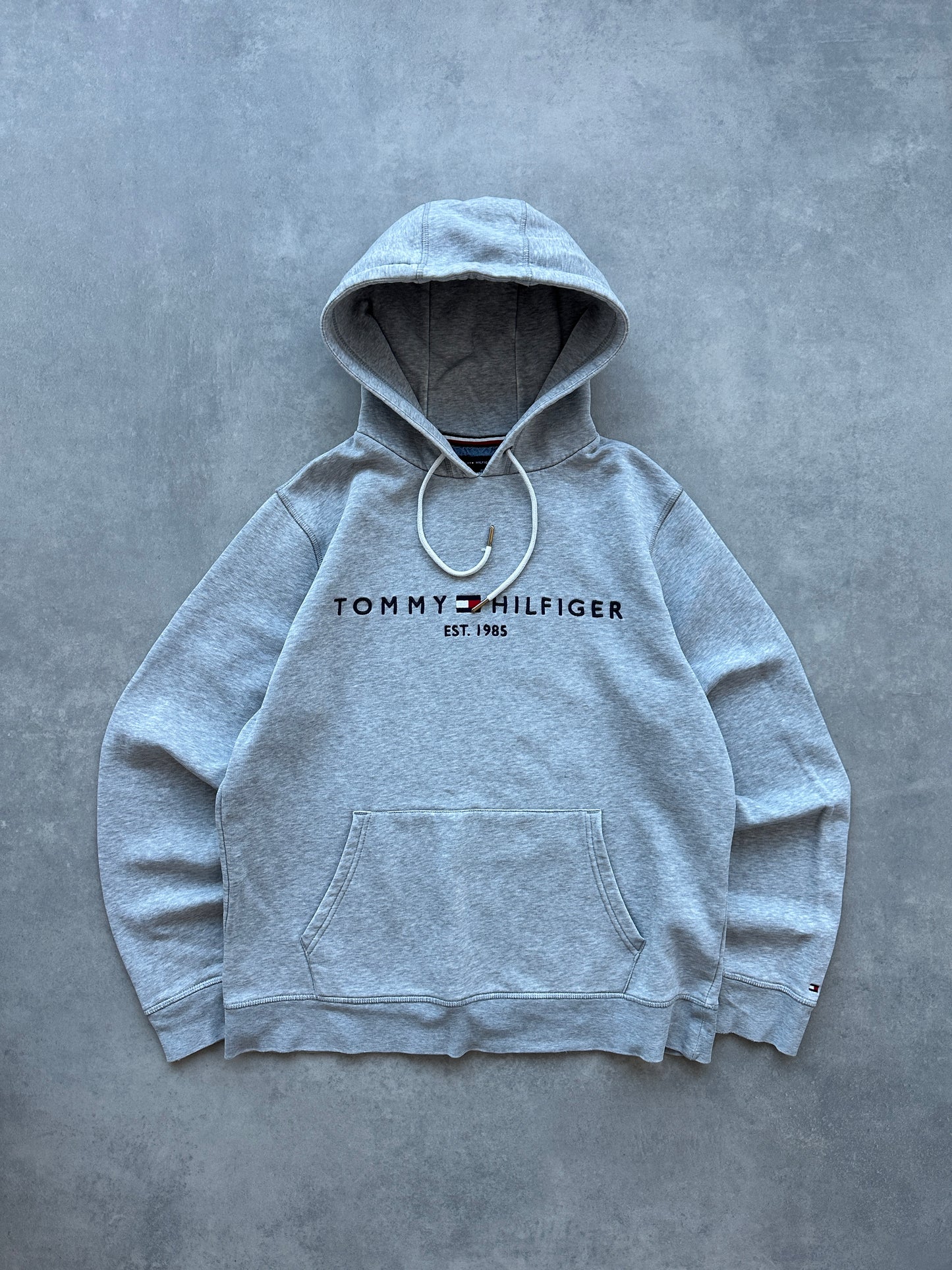 Tommy Hilfiger muška siva dukserica (M)