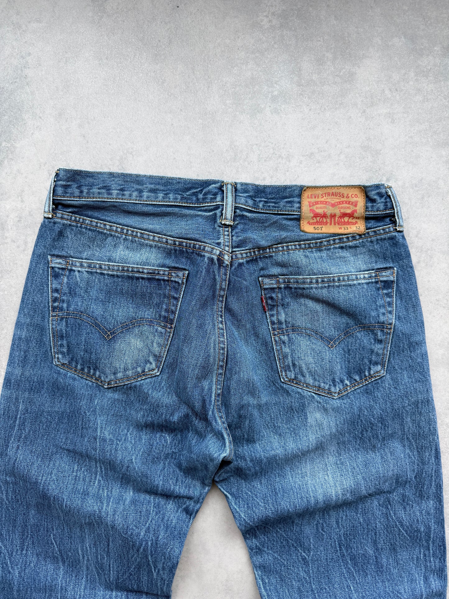 Levis 501 muške farmerke (33x32)