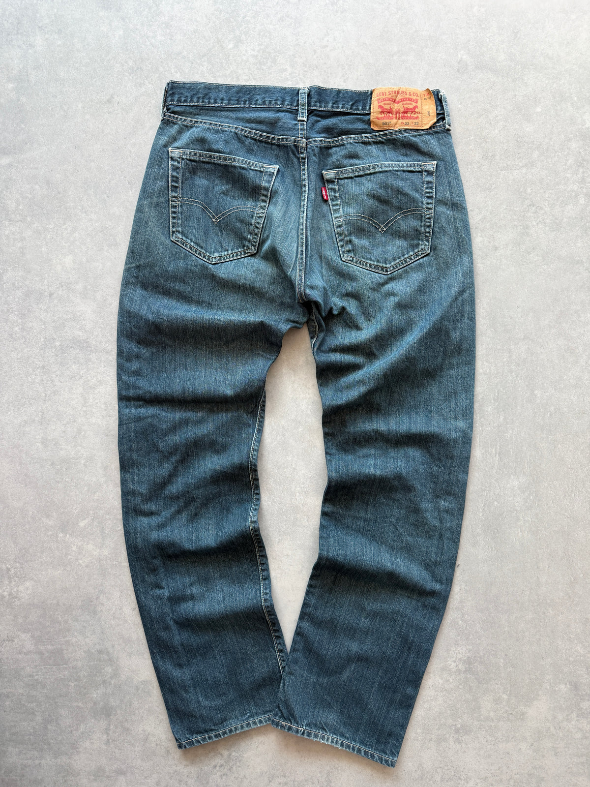 Levis 501 muške tamno plave farmerke (33x32)