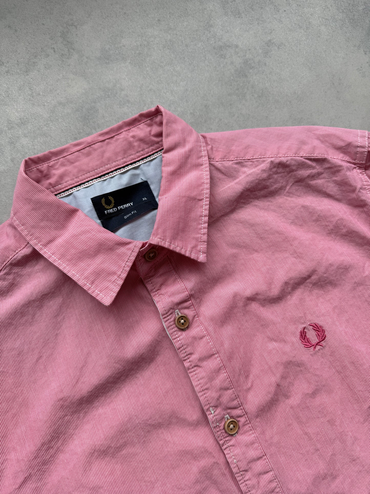 Fred Perry muška roza slim fit košulja (XL)