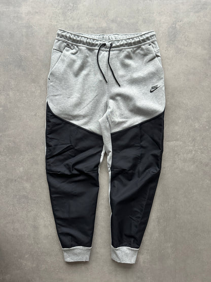 Nike Tech Fleece Hybrid muška siva trenerka (L, XL)