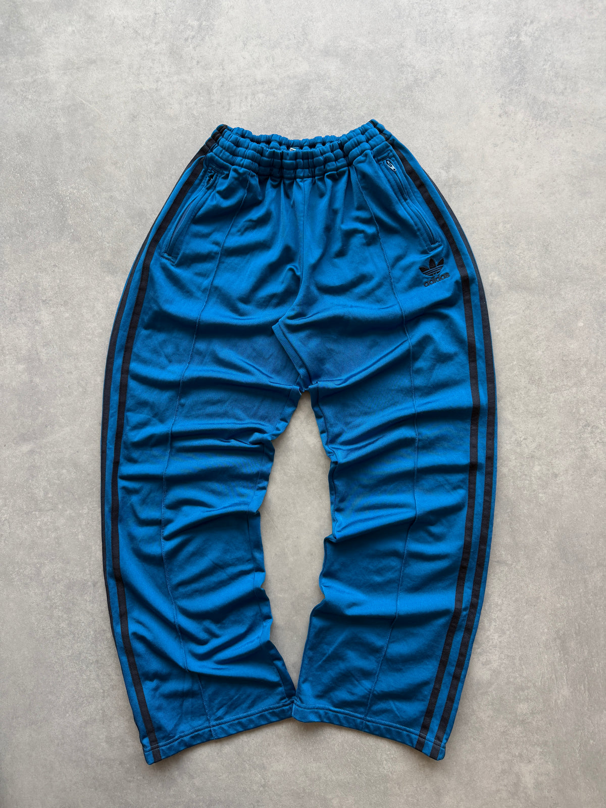 Adidas 00s ženska baggy plava trenerka (M)