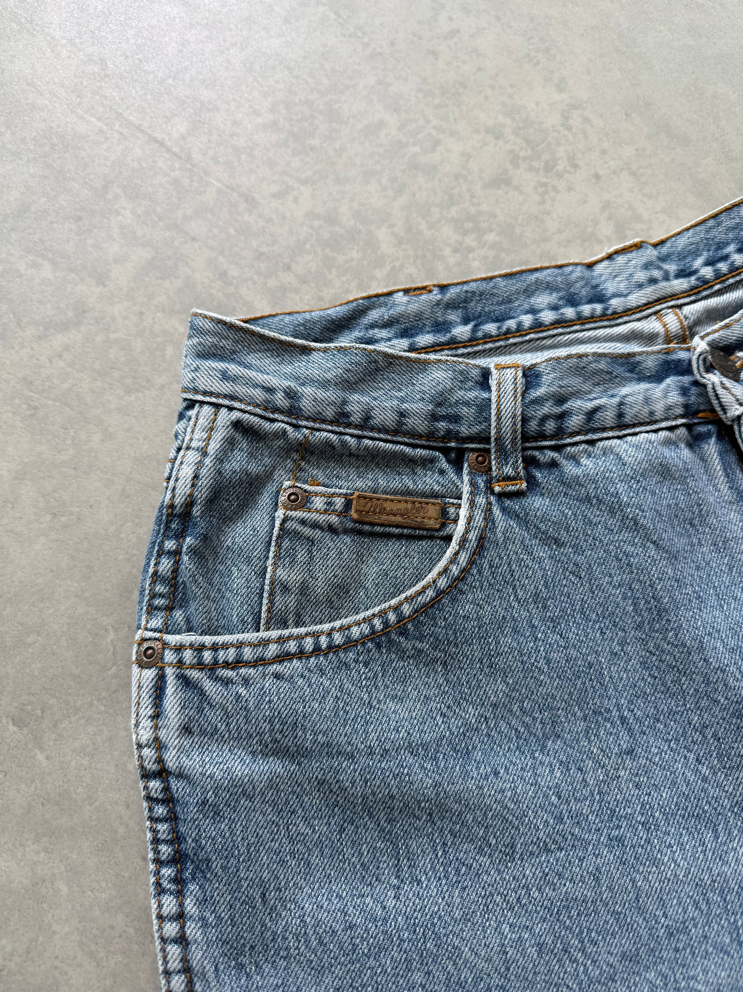 Wrangler muški teksas šorc (34)
