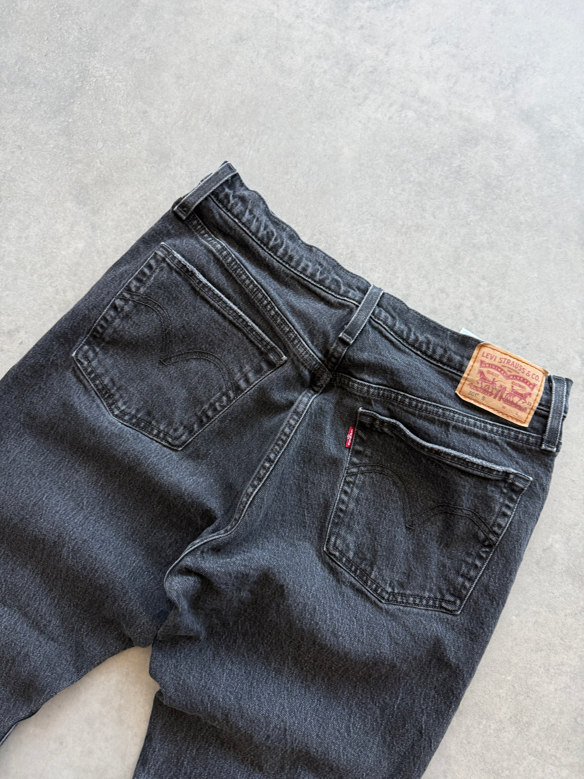 Levis 501 S ženske crne farmerke (31x28)