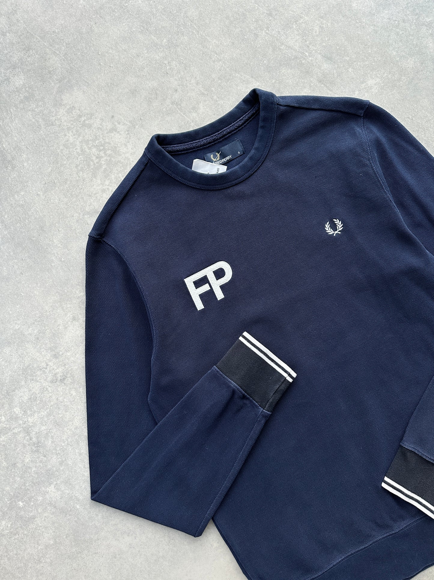 Fred Perry muška navy dukserica (S)