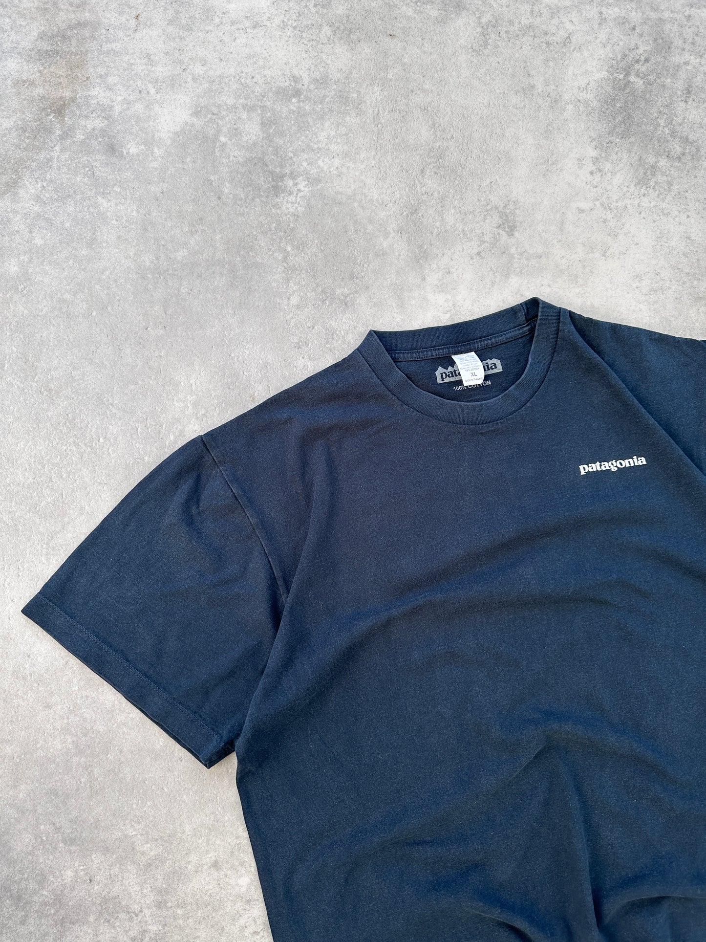 Patagonia muska basic navy plava majica (XL)