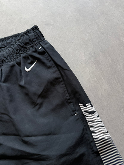Nike ženski crni šuškavi šorc (M)