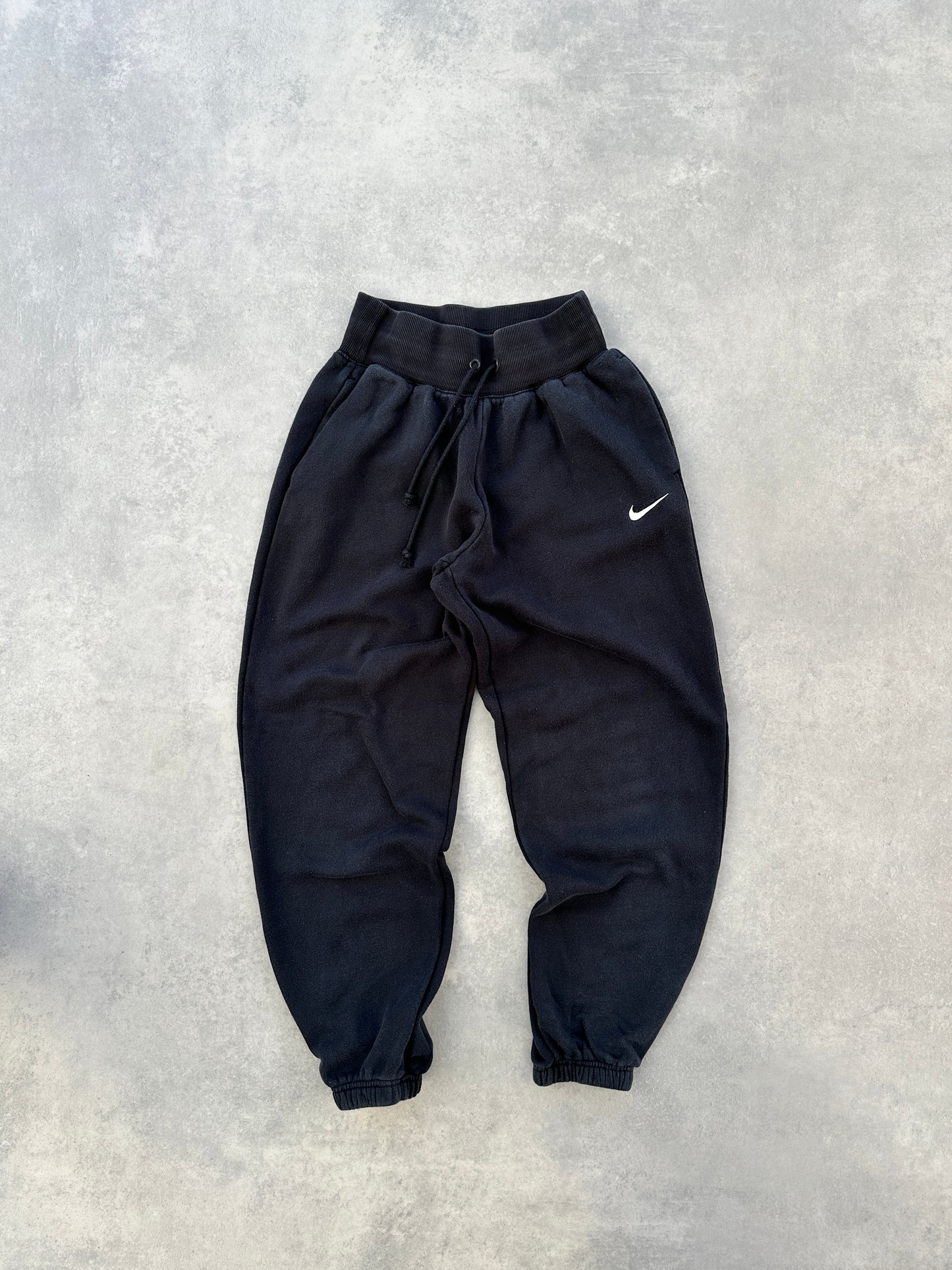 Nike ženska baggy fit crna trenerka (XS)