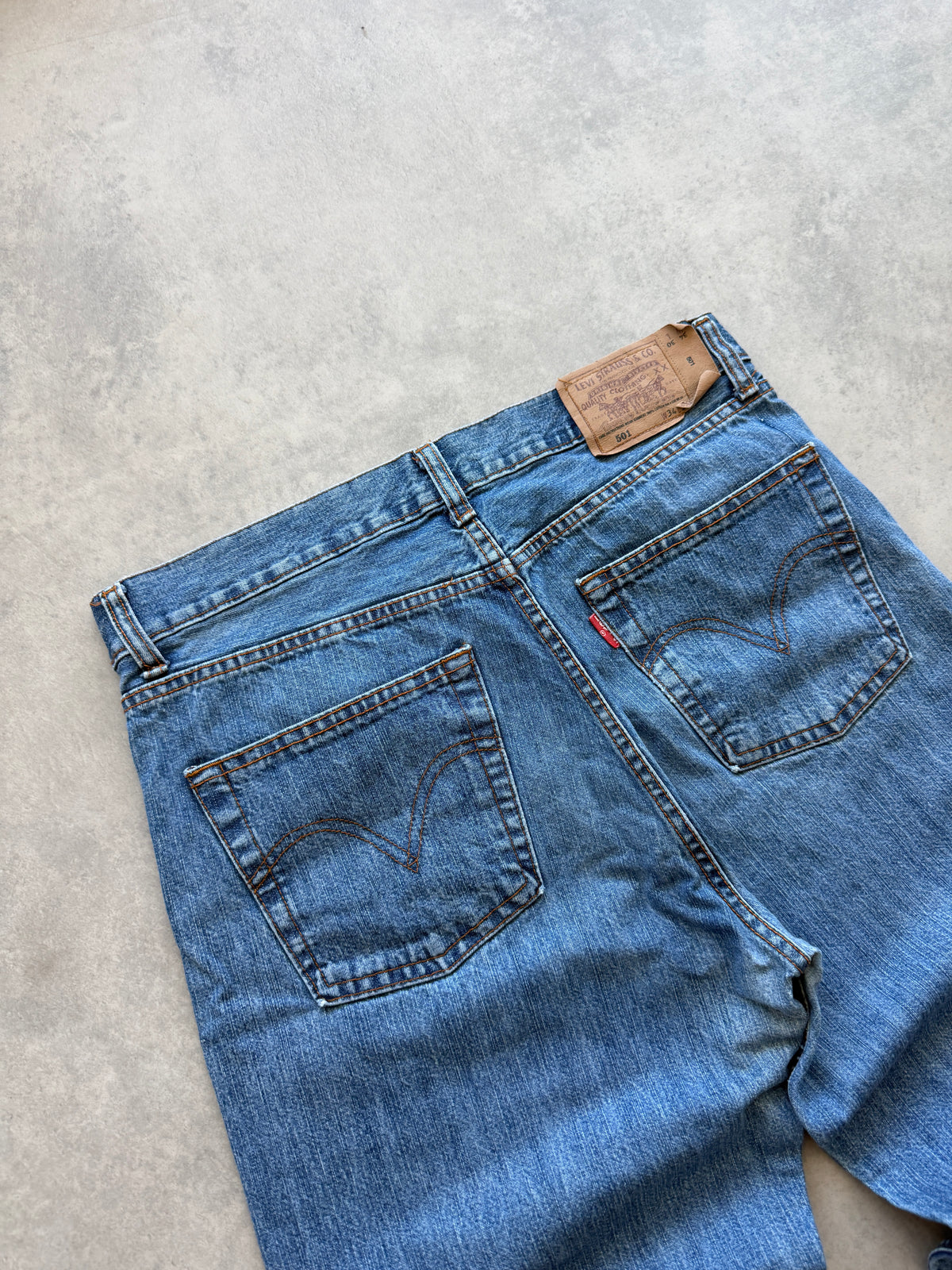 Levis 501 vintage bootleg muške farmerke (34x30)
